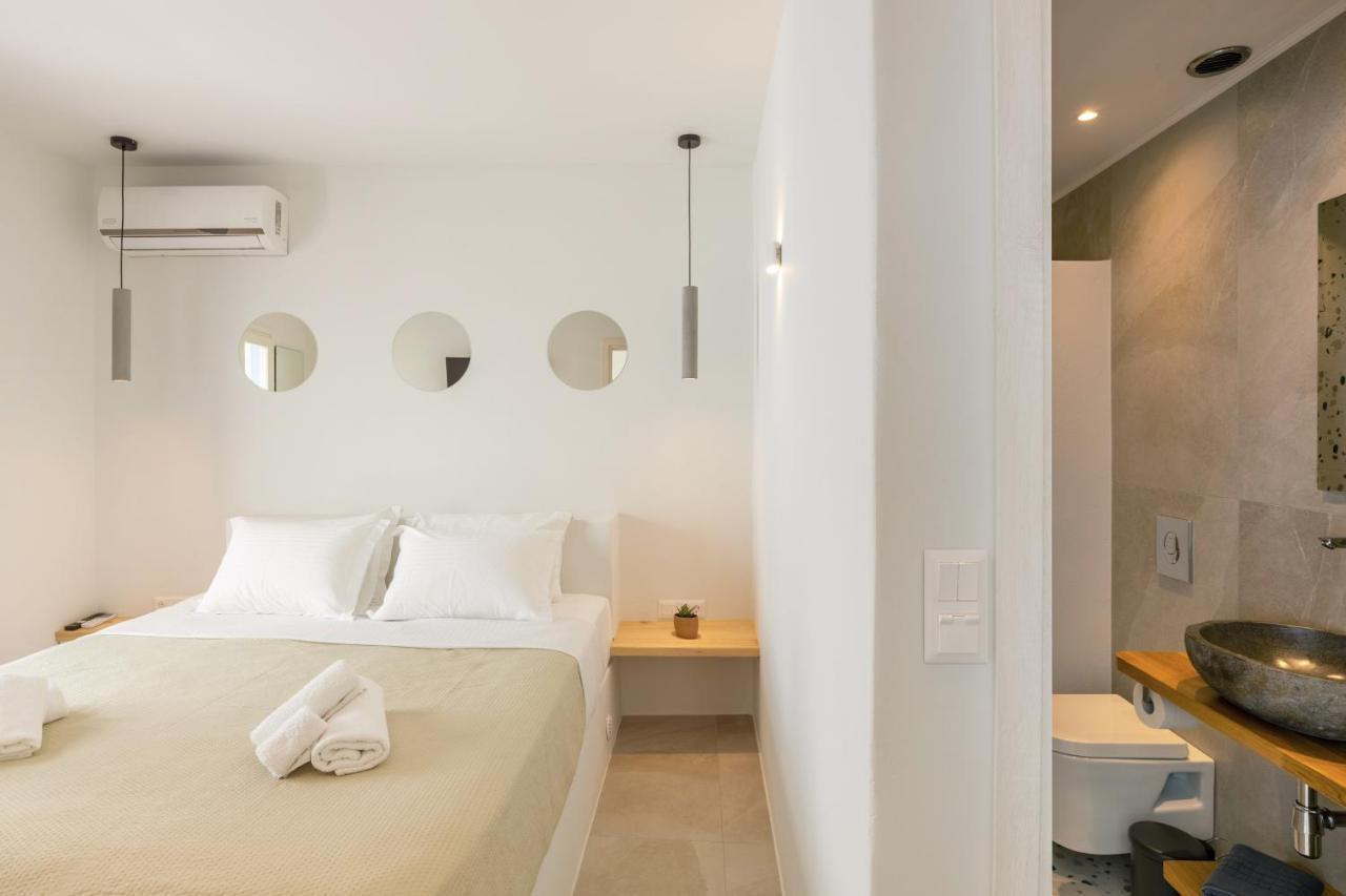 Utopia Luxury Apartments Náousa Buitenkant foto