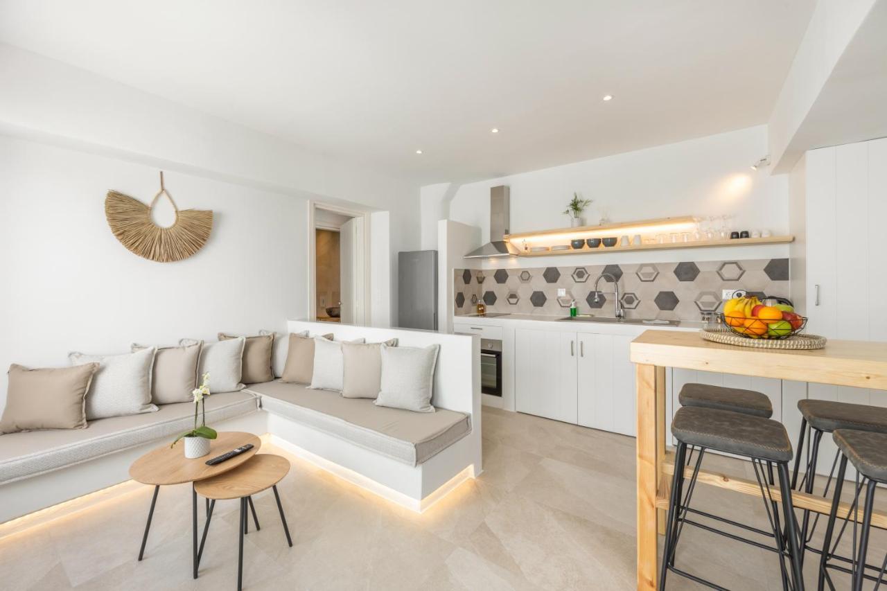 Utopia Luxury Apartments Náousa Buitenkant foto